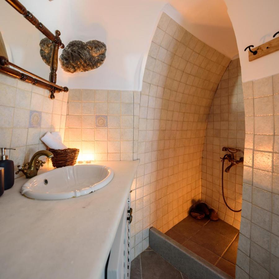 Willa Cave House Martrona Foinikiá Zewnętrze zdjęcie